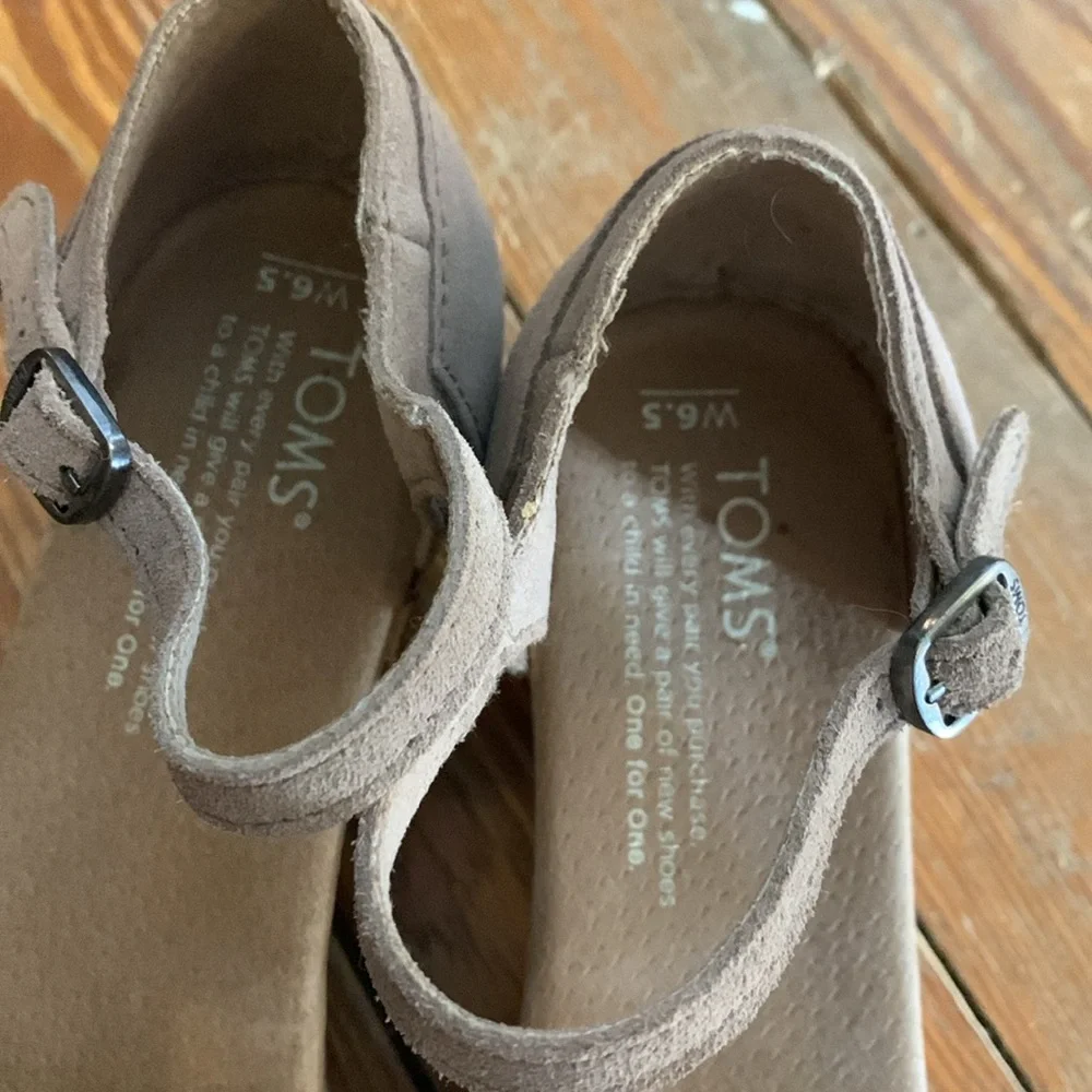 Toms Cork Heeled Ribbon Peep Toe Wedges - Picture 6 of 9